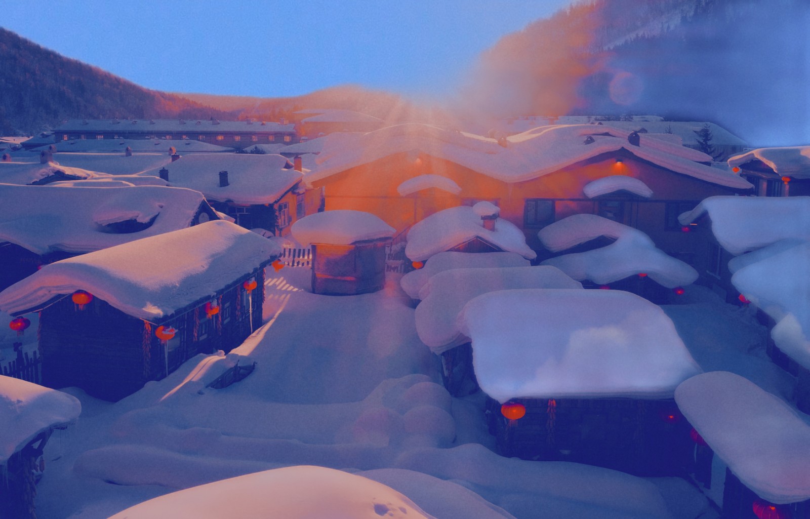 徐继峰-《雪乡晨光》-13604808641.jpg