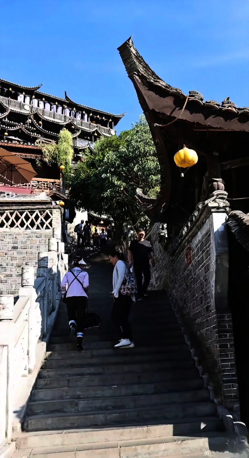 《古镇风情》.jpg