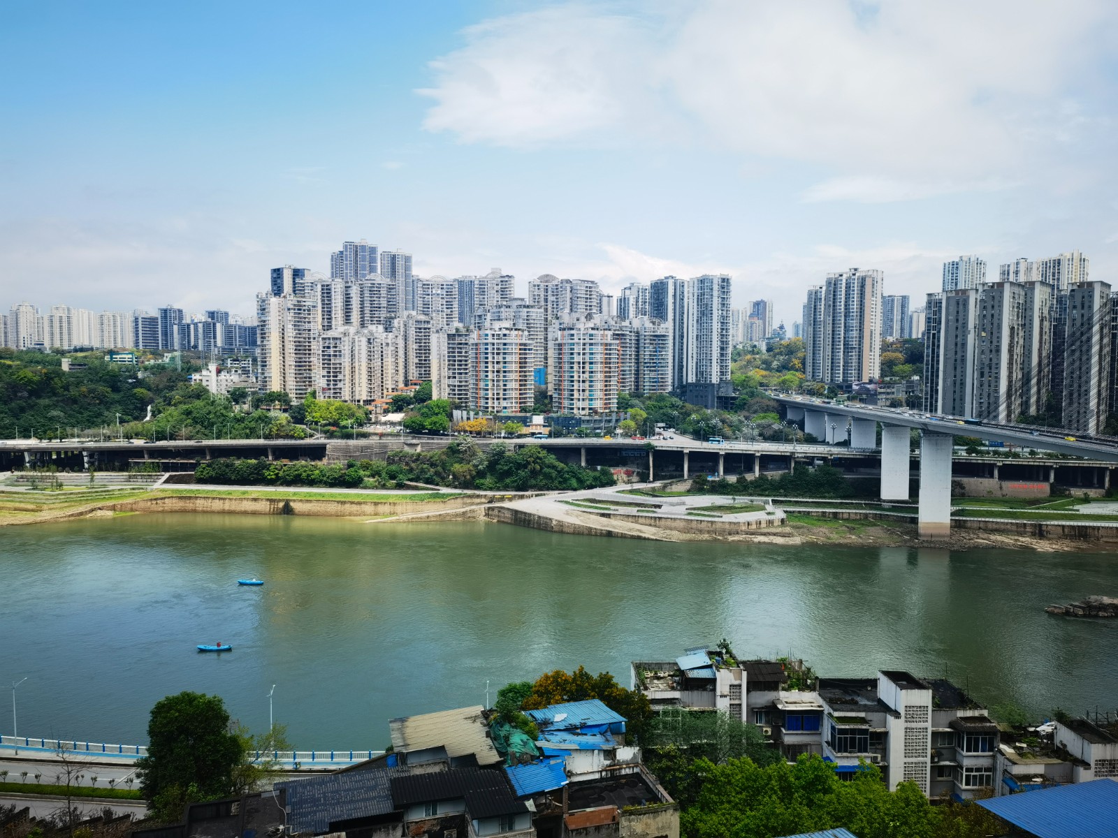 我家就在岸上住.jpg