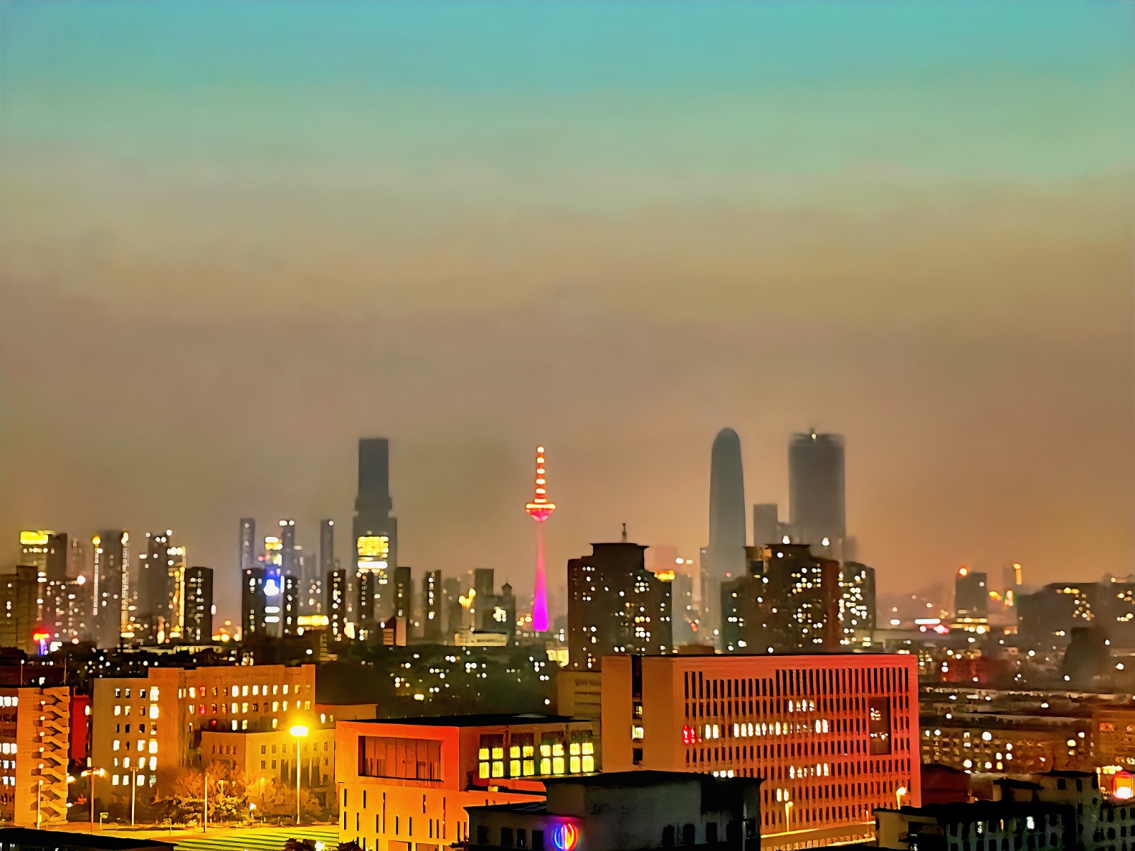 都市夜景.jpg