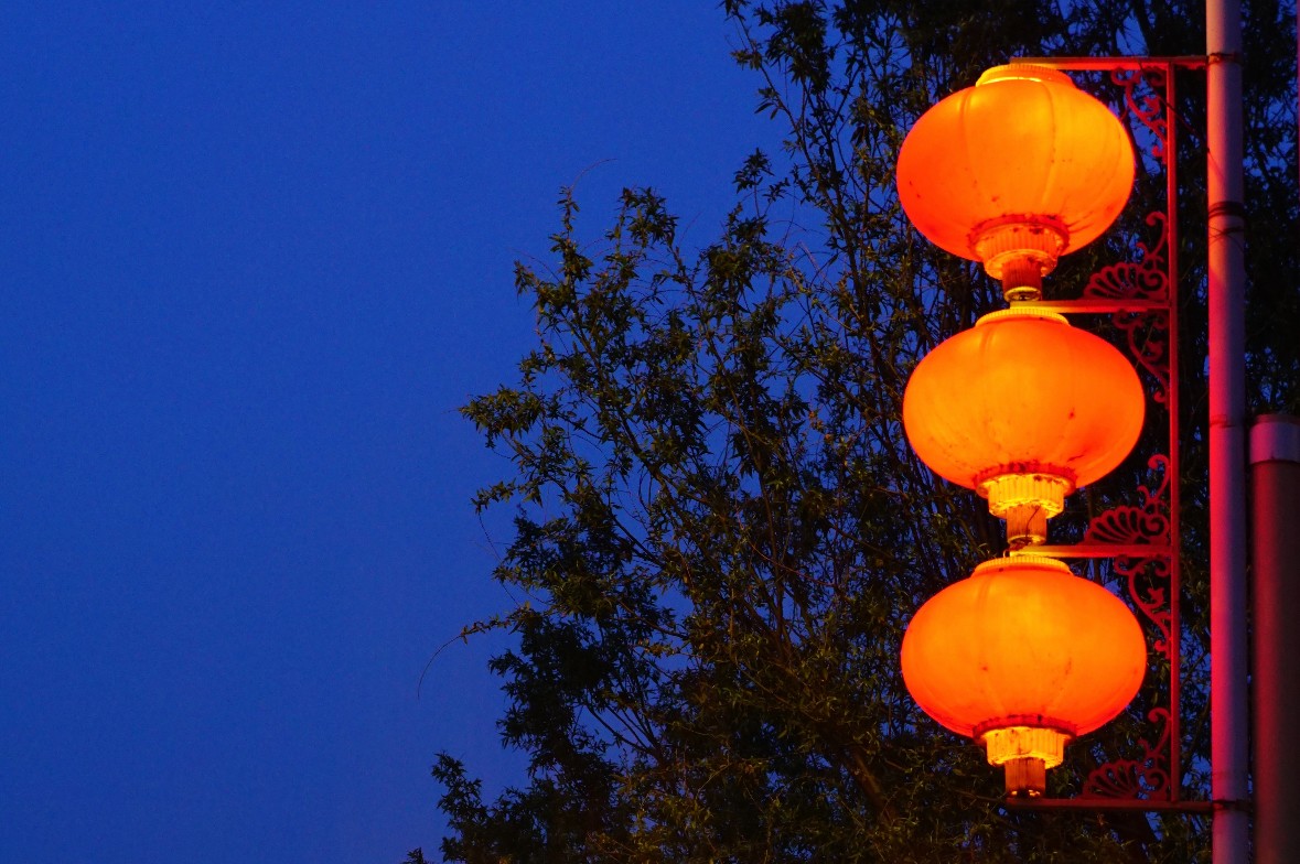 向晚余烬.jpg